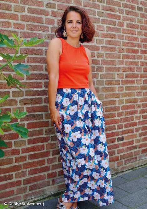 JUNGLE BLOOMS by jolijou BLAU
