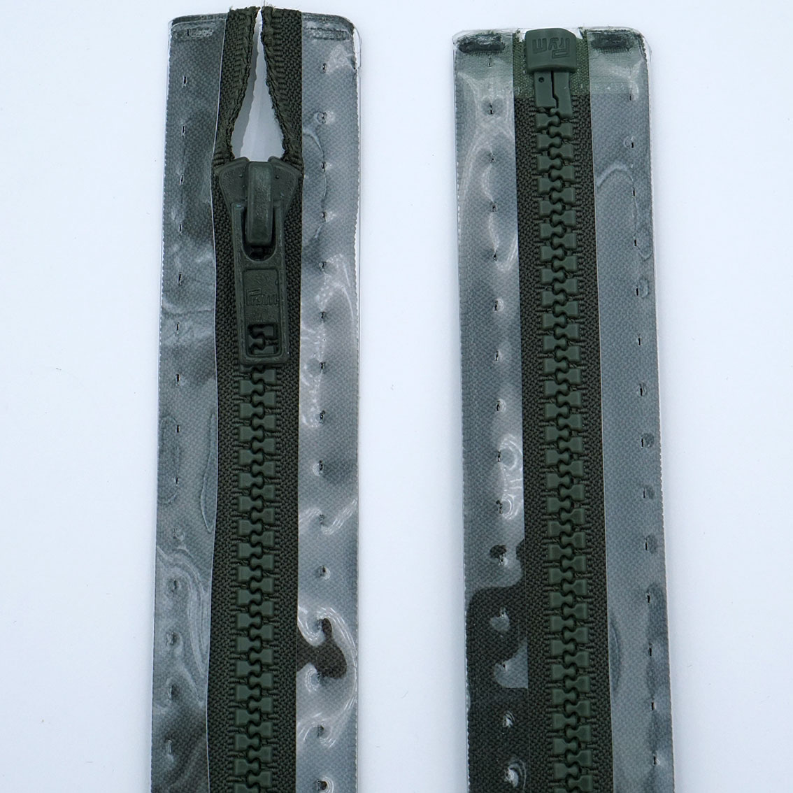 Stoffe online kaufen Stoff & Liebe Reißverschluss "teilbar" S4 30cm "Oliv