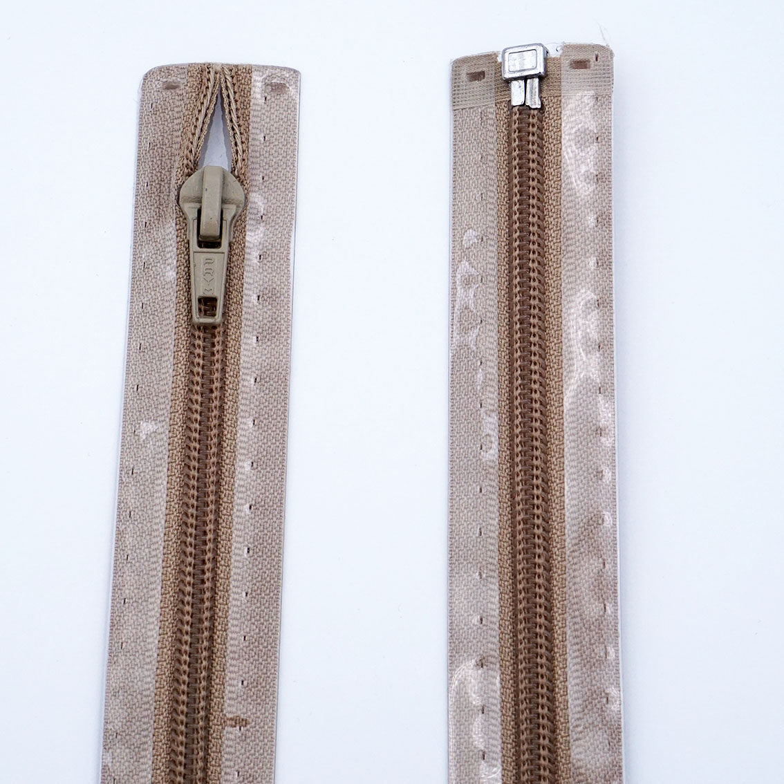 Stoffe online kaufen Stoff & Liebe Reißverschluss "teilbar" S3 80cm "Beige"